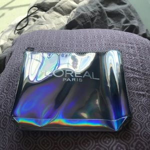 L’Oréal Makeup bag